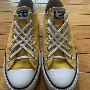Converse Yellow Unisex Chuck Taylor All Star Low Top Sneakers - Size 8